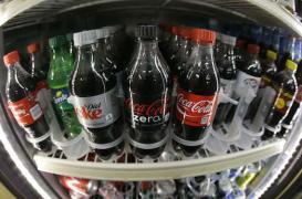 Nutrition : les adeptes des boissons light mangent plus