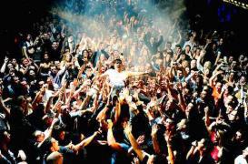 Alcool : un tatouage éphémère qui brille en cas d'excès