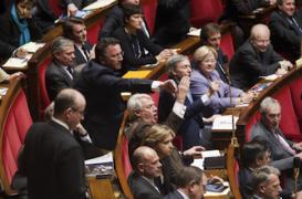 Offensive parlementaire contre le principe de précaution   