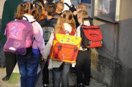 Une campagne pour alléger les cartables des écoliers