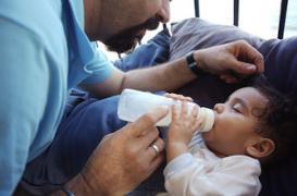 La moitié des laits infantiles contiennent de l'aluminium