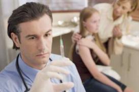 Cancer du col de l’utérus : pourquoi l’OMS recommande de vacciner dès 9 ans