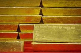 Un chirurgien retire des pépites d'or du ventre d'un patient