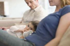 Les nuits hachées perturbent le cerveau des jeunes parents