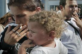 Asthme : les parents fument, les enfants trinquent  