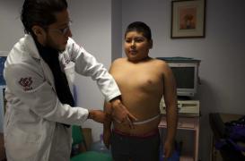 Obésité infantile : les antibiotiques augmenteraient les risques 