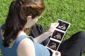 Avoir eu un enfant améliore l'espérance de vie des femmes