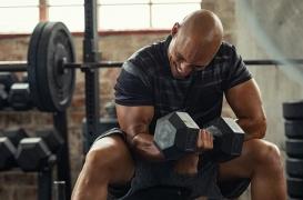 En musclant un bras, l’autre profite aussi des effets bénéfiques