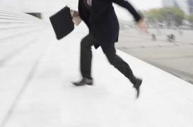 Sédentarité : l’Anses veut faire bouger plus les Français