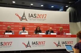 VIH : les moyens de la lutte doivent s'adapter aux jeunes patients