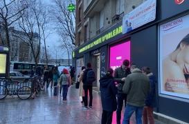 À la veille de Noël, ils se font tester : 