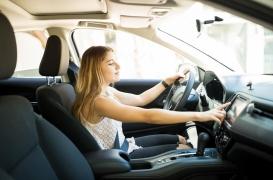 Écouter de la musique en conduisant réduirait le stress cardiaque