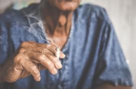 Arrêter de fumer, même à 50 ans, ralentit le déclin cognitif
