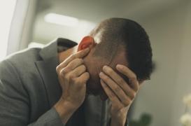 Pourquoi les schizophrènes entendent des voix ?