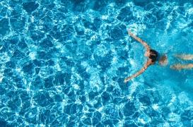 Maladie veineuse : profitez de l'été pour nager mais attention à la chaleur et aux bains de soleil 