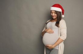 Enceinte ? Voici comment profiter des fêtes de fin d’année sans faire prendre de risque à son bébé