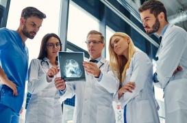 Coronavirus : les étudiants en médecine payés 50 euros par semaine dans les unités Covid