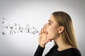 Après une opération, elle se met à parler avec l’accent russe