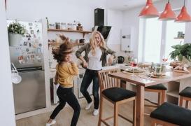 Confinement, ils témoignent : “Une entraide s'est mise en place entre les gens”