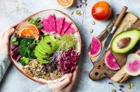 Pour perdre de poids, misez sur le régime végétalien plutôt que le méditerranéen ! 