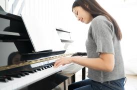 Jouer du piano boost le cerveau et aide à sortir de la déprime, selon une étude