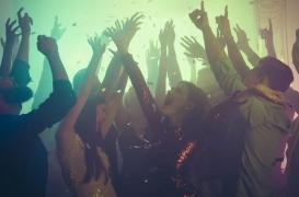 Réouverture boîtes de nuit : un test pour savoir s'il y a des risques