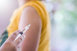 La HAS envisage quatre scénarios de stratégie vaccinale contre la Covid-19