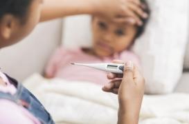 Fièvre : un parent sur trois donne inutilement un médicament à son enfant