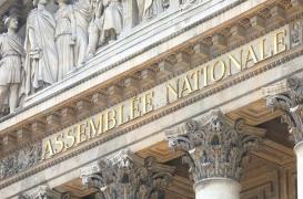 Coronavirus : l'Assemblée nationale s'essaie à la méditation pour apaiser les tensions