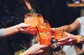 Boire de l’alcool avant de se coucher impacte votre sommeil 