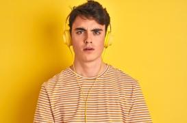 Perte d’audition : les écouteurs seraient un risque pour 1 milliard de jeunes