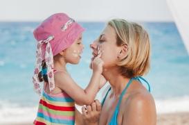 Crèmes solaires : attention aux produits contenant du benzène !