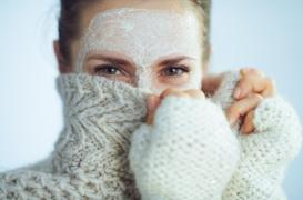Peau sèche : 5 conseils d’une dermatologue pour la protéger cet hiver 