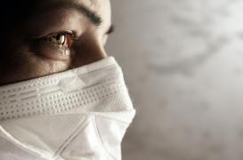 Covid-19 : troubles intestinaux et acouphènes parmi les symptômes