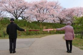 La distanciation sociale d’un mètre est insuffisante pour empêcher la propagation du virus