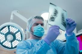 Covid-19 : des troubles psychiatriques et des séquelles chez de nombreux patients plusieurs mois après l’infection