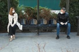 Covid-19 : les asymptomatiques quatre fois moins contagieux