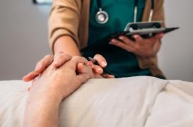 Fin de vie : les nouvelles recommandations de l'Académie de médecine