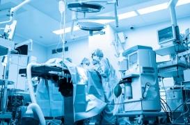 Covid-19 : l’âge et 7 maladies chroniques représentent un sur-risque de formes graves