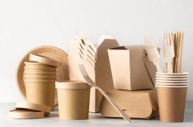 Prudence avec la vaisselle jetable “sans plastique”