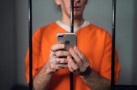 Insolite : un médecin a retiré un téléphone de l’estomac d’un prisonnier
