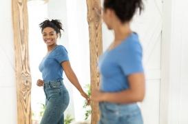 Le reflet de soi dans le miroir dépendrait des signaux intestinaux et cardiaques