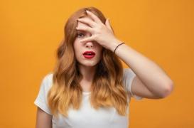 Constipation, perte de cheveux, mauvaise haleine : voici les symptômes dont nous avons le plus honte