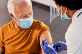 Avec le vaccin, la fin du masque ? Pourquoi on ne peut toujours pas le certifier