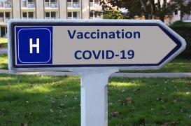 Vaccination et vacances d’été : le casse-tête de la 2ème dose