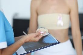 La prise en charge complète des soins liés au cancer du sein votée en commission à l'Assemblée