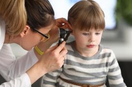 Les problèmes ORL dans l'enfance sont associés à un risque ultérieur d'autisme