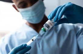 Covid-19 : vers une vaccination obligatoire pour toute la population ?