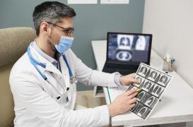 Mucoviscidose : hydrater les voies respiratoires serait efficace pour réduire le risque d'infection bactérienne