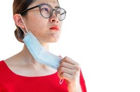 Acné sévère : de nouvelles recommandations pour l’isotrétinoïne